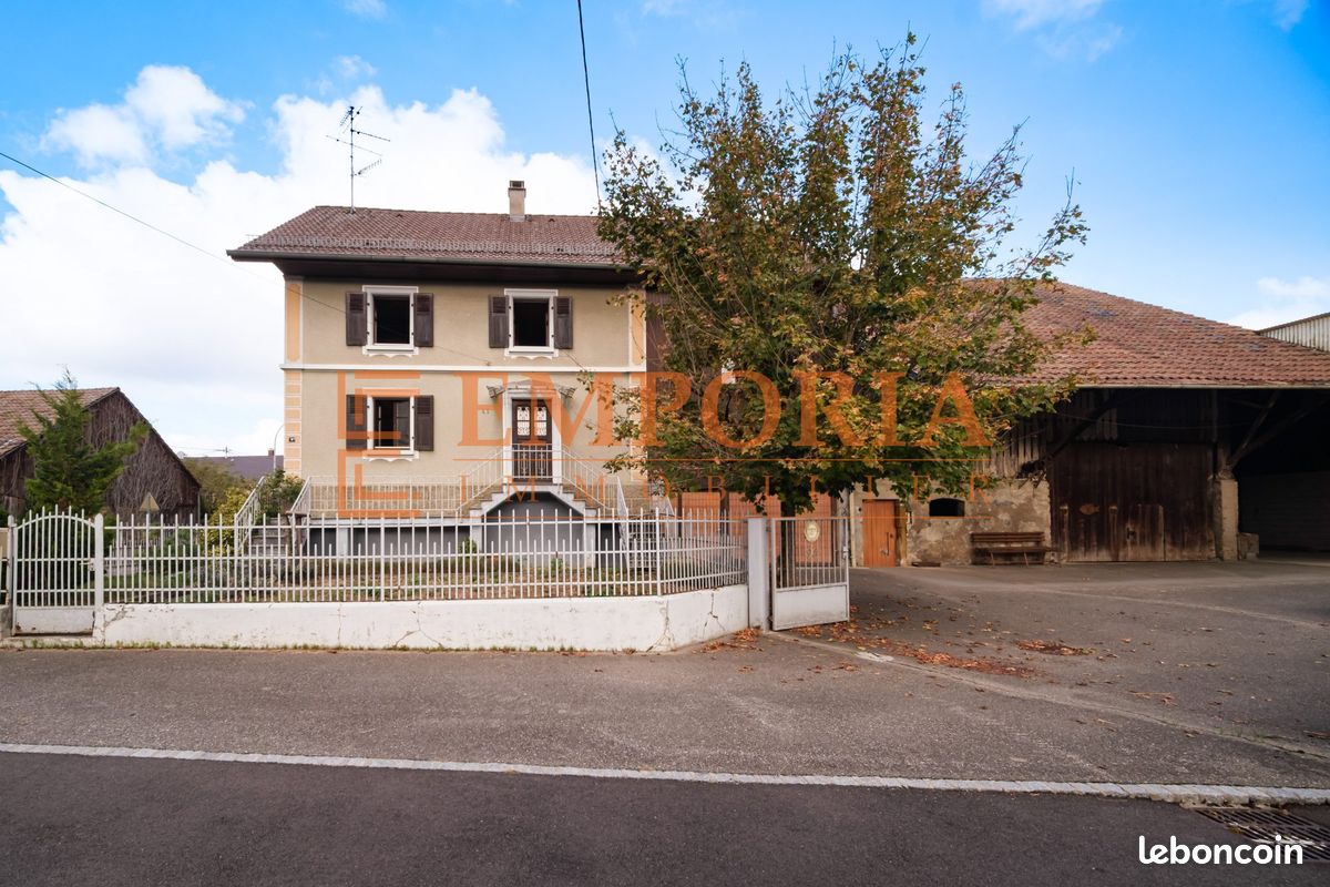 Maison 6 pièces 131 m² · à Jettingen · 131 m² · 390 000 €