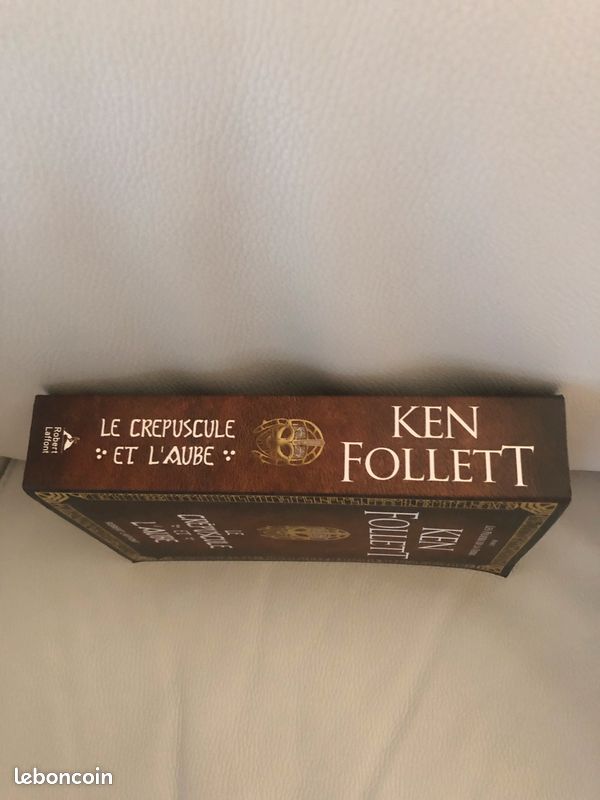 Livre Le Crépuscule et L’ Aube (image 3)