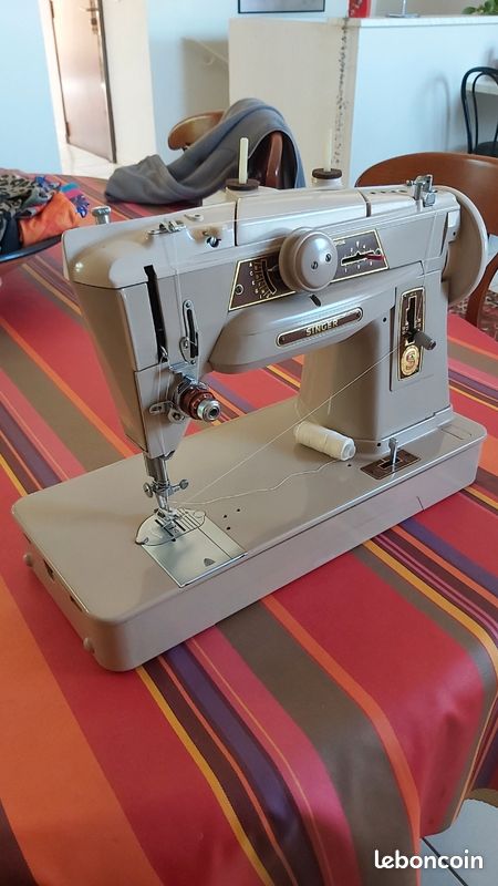 Machine a coudre Singer 401 G (image 4)