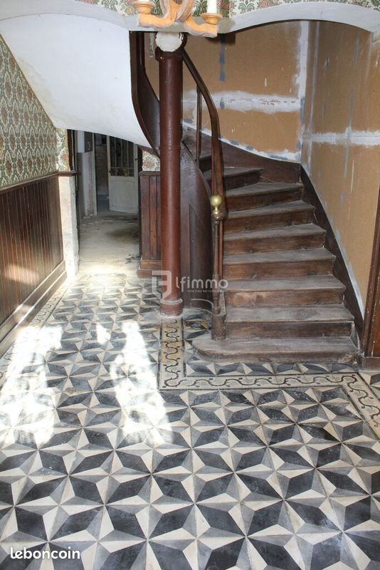 Maison 7 pièces 190 m² - Fouquebrune 16410 (image principale 7)
