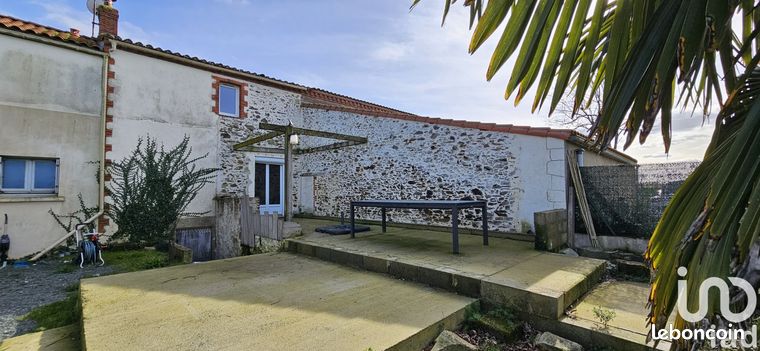 Longère 6 pièces 140 m²