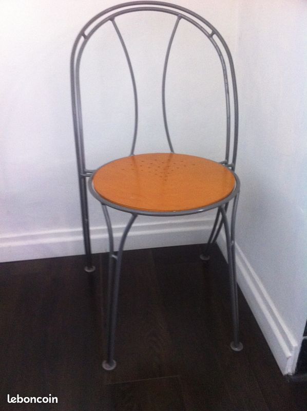 Chaise Metal argenté, avec assise bois (image 1)