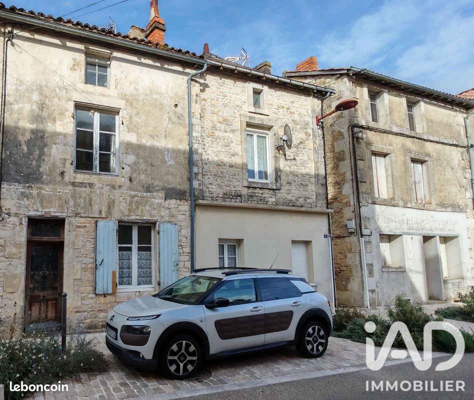 Maison 4 pièces 110 m² · à Sauzé-Entre-Bois · 110 m² · 29 000 €