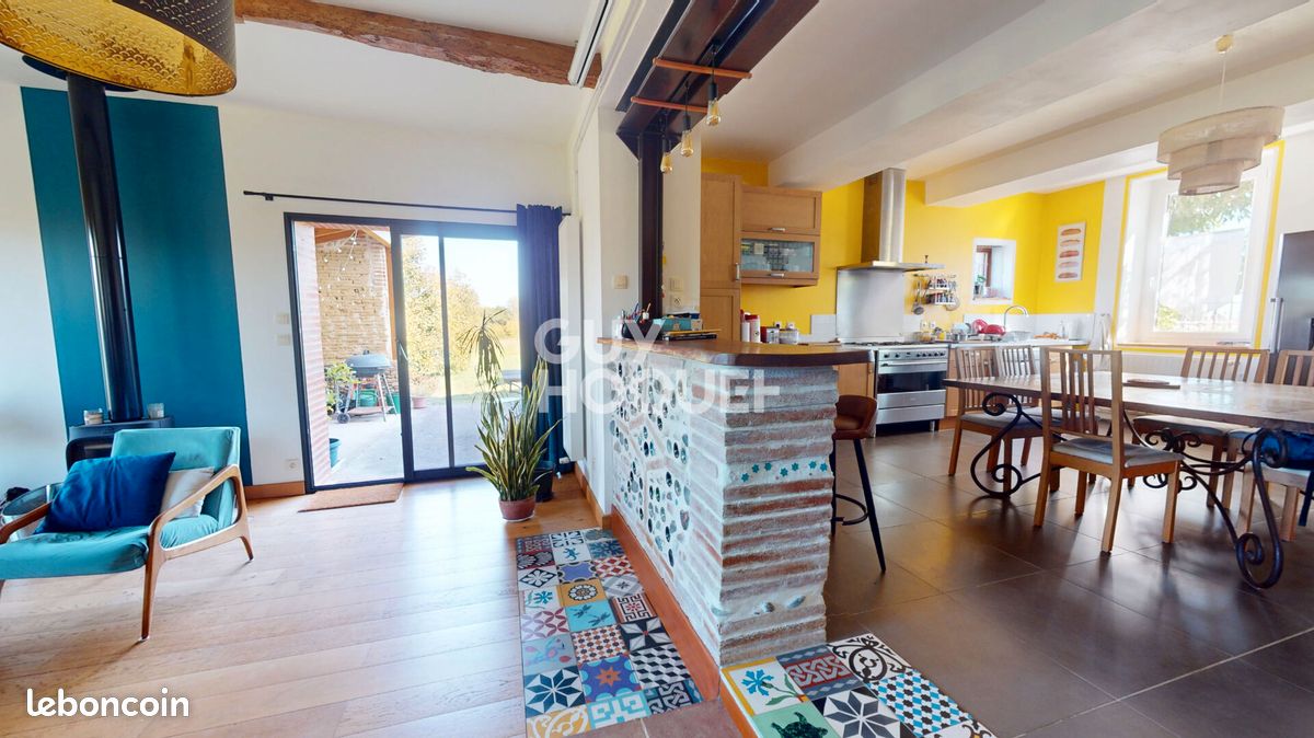 Maison 7 pièces 225 m² · à Grenade · 225 m² · 370 000 €