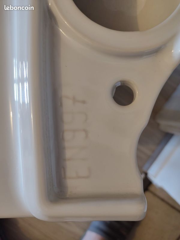 Vend un ensemble WC Blanc Villeroy & Boch, fonctionnel et en très bon état (image 12)