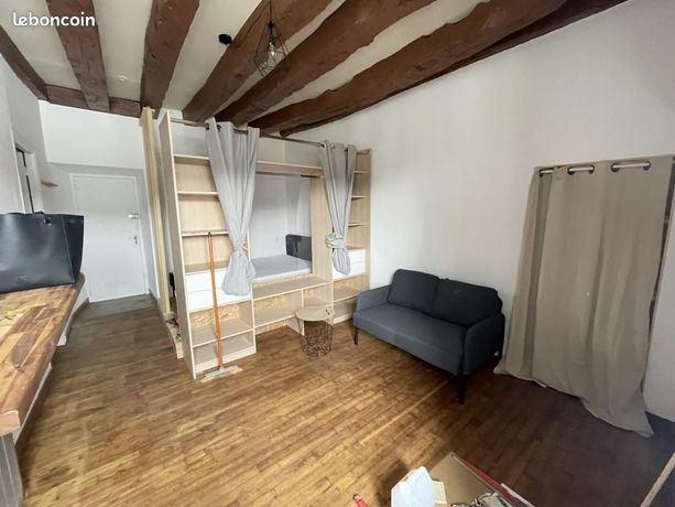 Studio 1 pièce 27 m²