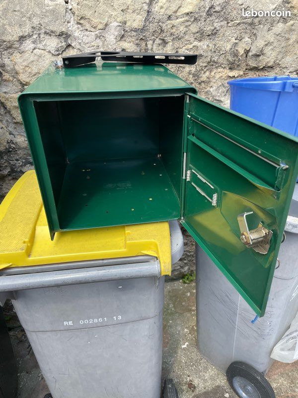 URGENT Boîte aux lettres et support (image 4)