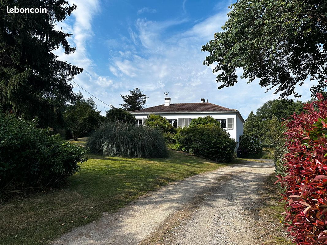 Maison 9 pièces 160 m² · à La Roche-sur-Yon · 160 m² · 293 160 €