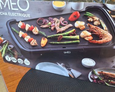Plancha électrique Simeo Effet Pierre 2200W - 59x34cm Modèle CV502 Neuve