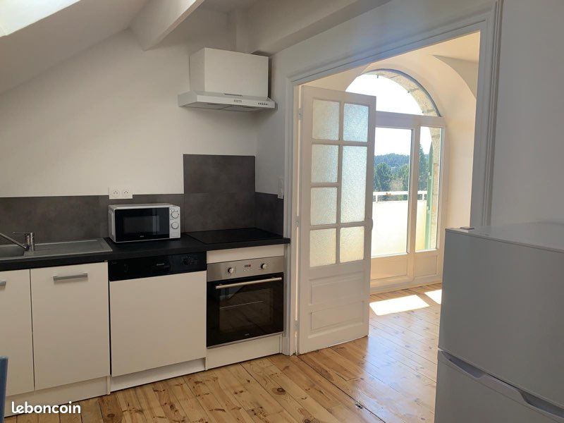 Appartement 3 pièces 69 m² · à Saint-Chély-d'Apcher · 69 m² · 125 000 €