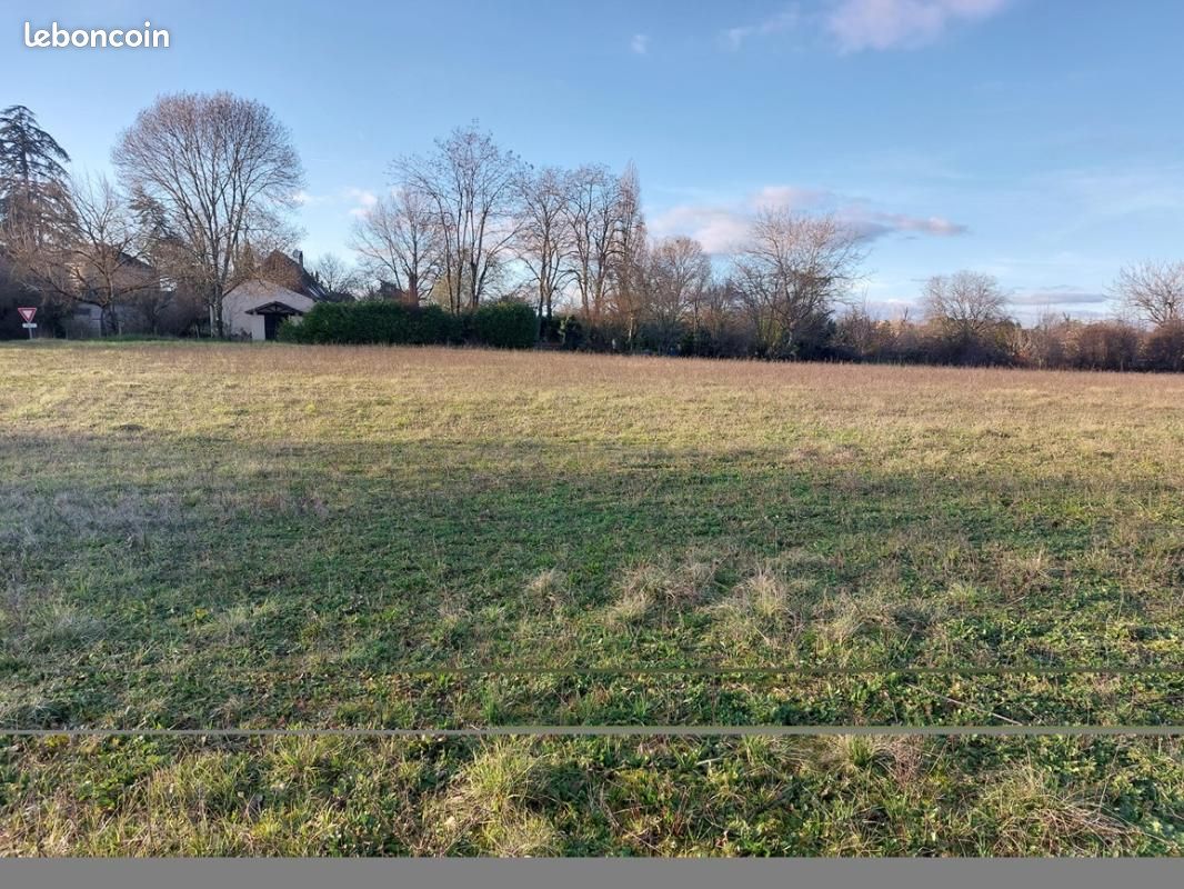 Terrain 1 300 m² Faux · à Faux-en-Périgord · 26 000 €