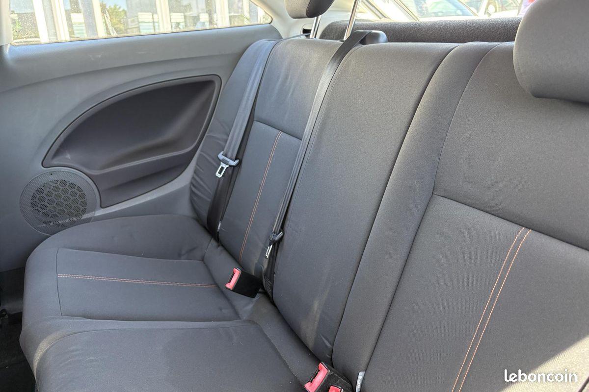 Seat ibiza 1.2 tdi 75 style (image 18)