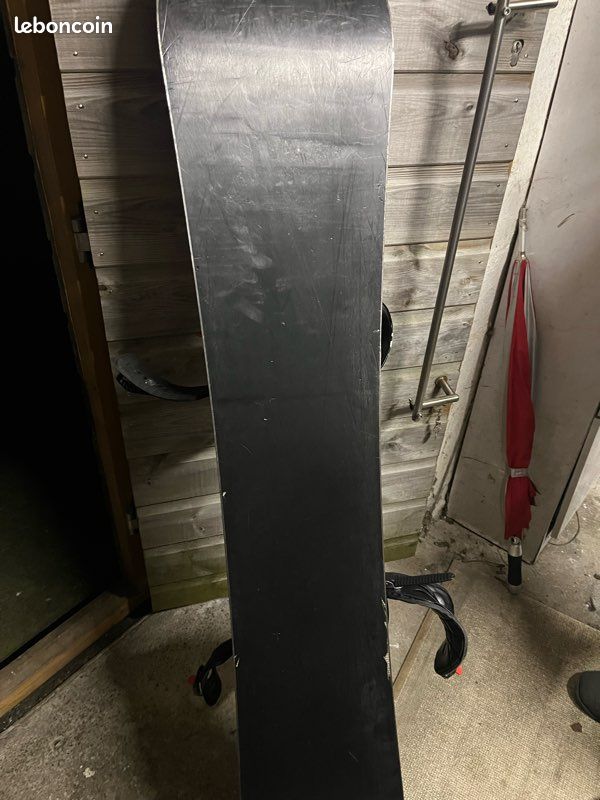 Snowboard (image 2)