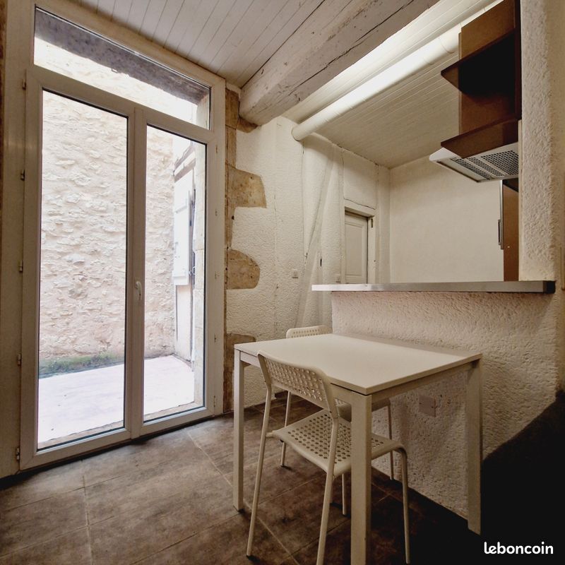 Appartement 1 pièce 27 m² · à Auch · 27 m² · 390 €