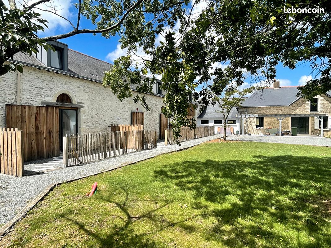 Maison 2 pièces 93 m² (image 1)