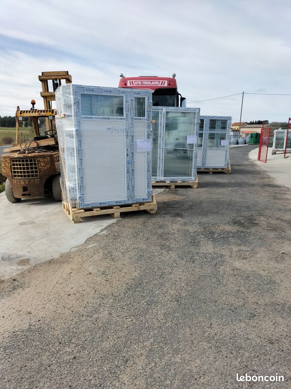 PORTE TRIOLAIRE: PORTE DE SERVICE PVC BLANCHE, avec renforts aciers et gros dormant (image 4)