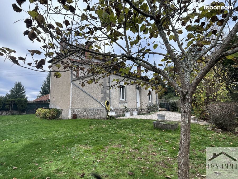 Maison de ville 6 pièces 194 m² - Chabanais 16150 (image principale 0)