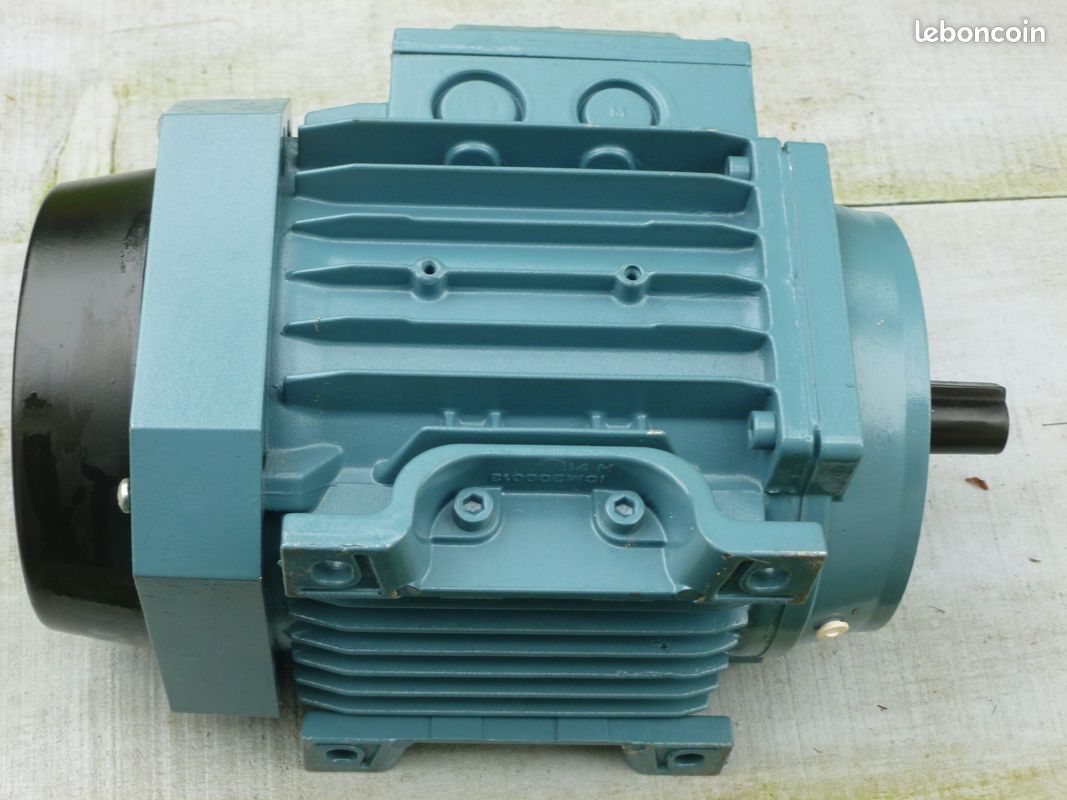 Moteur triphasé 0,37kw 1500tr/mn (image 2)