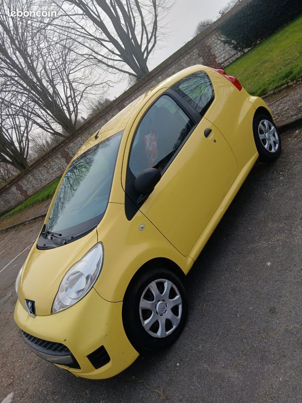 Peugeot 107 (image 1)