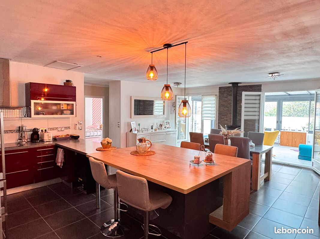 Maison 5 pièces 142 m² · à Tonnay-Charente · 142 m² · 362 250 €