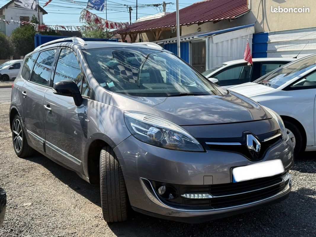 Renault sceniciii grand bose 1.5 dci 110 authentique 5p 2013 7 plcs (image 1)