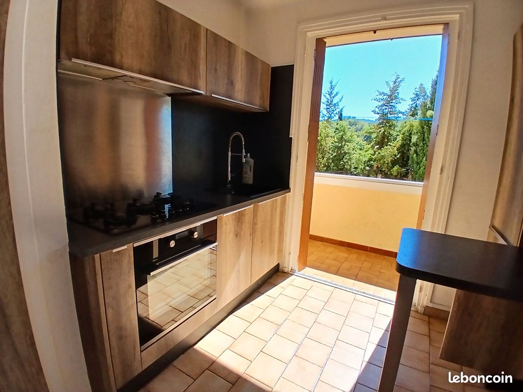 Appartement 3 pièces 60 m² · à Aix-en-Provence · 60 m² · 210 000 €