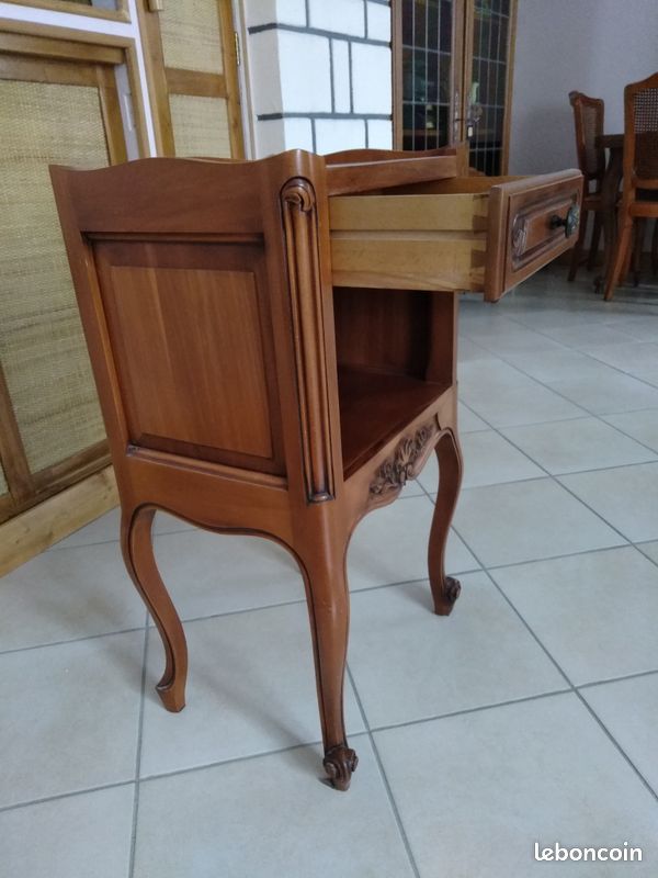 Table de chevet louis xv (image 2)