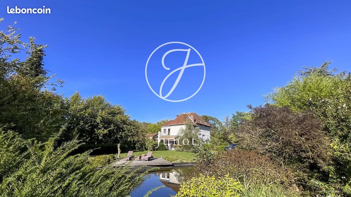 Maison 6 pièces 230 m² · à Wervicq-Sud · 230 m² · 915 000 €