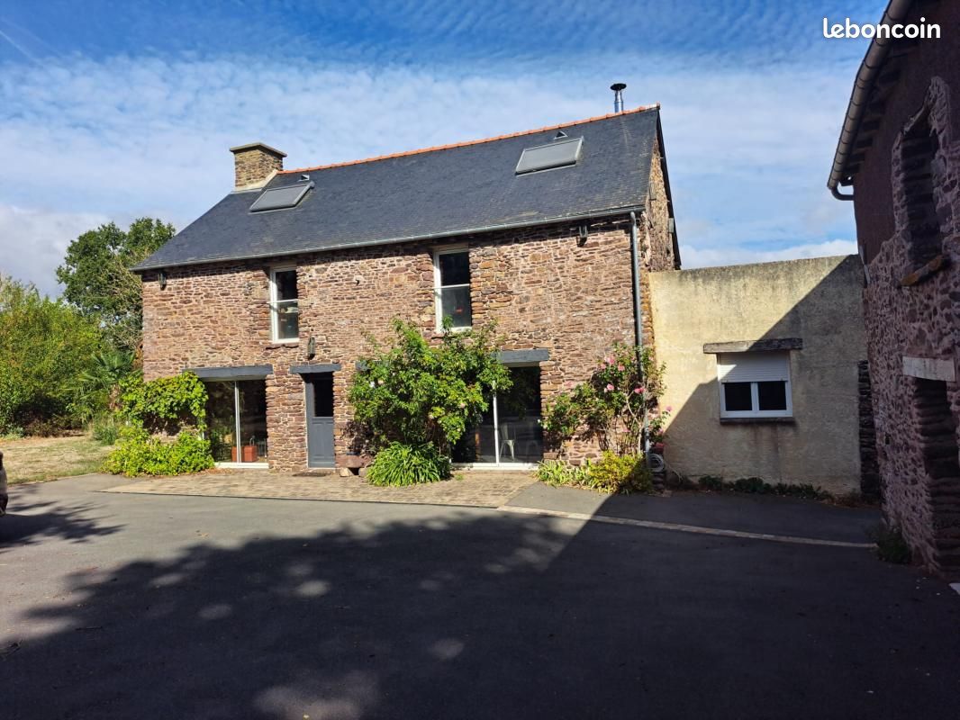 Maison 8 pièces 205 m² · à Saint-Malon-sur-Mel · 205 m² · 420 000 €