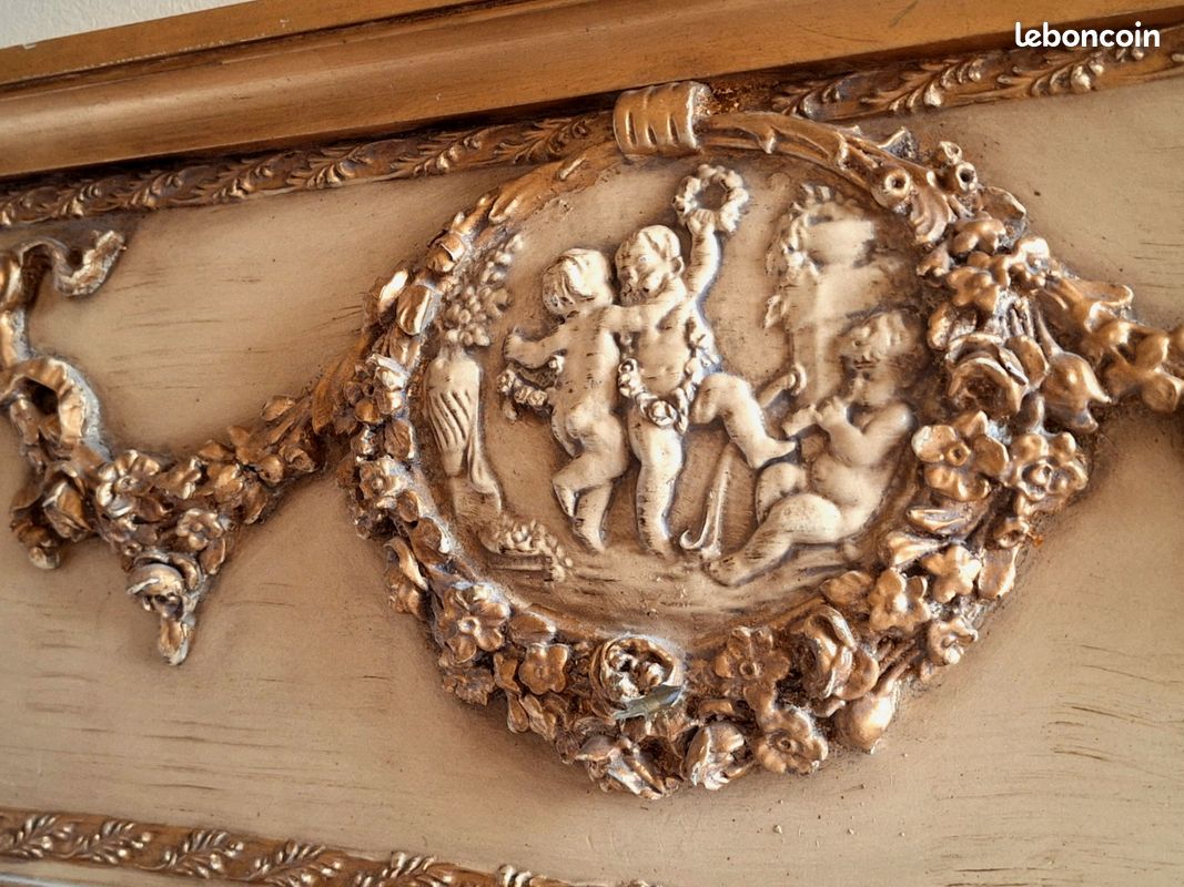 TRUMEAU en bois doré (image 2)
