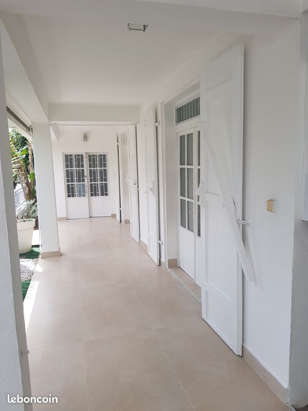 Maison 5 pièces 100 m² · à Saint-Denis · 100 m² · 1 480 €