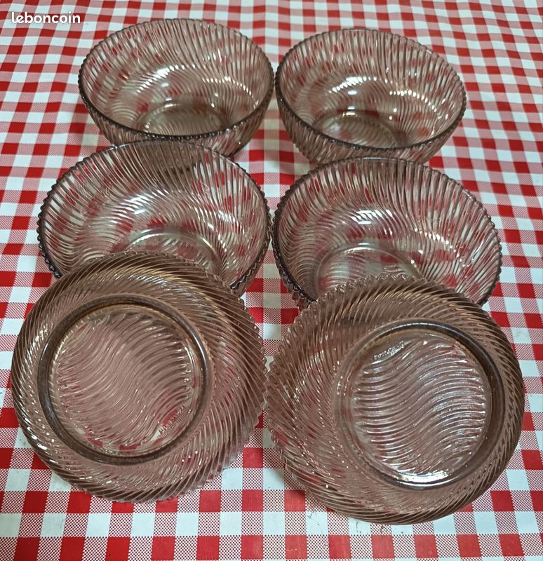 Lot de 6 coupelles. VINTAGE. VERRE ambré, torsadé. VEROPA (image 2)
