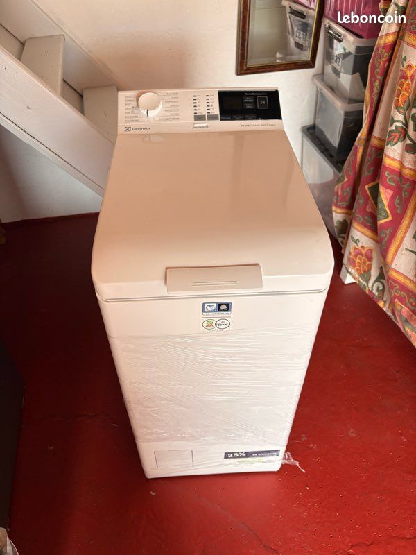 Lave-linge Electrolux PerfectCare 600 – 6 kg – Très bon état (image 2)