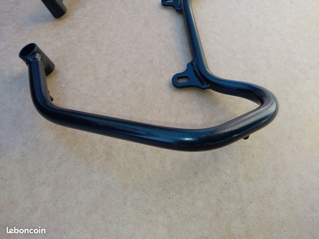 Poignée passager BMW F650GS F700GS F800GS F800GSA – État neuf origine BMW (image 3)