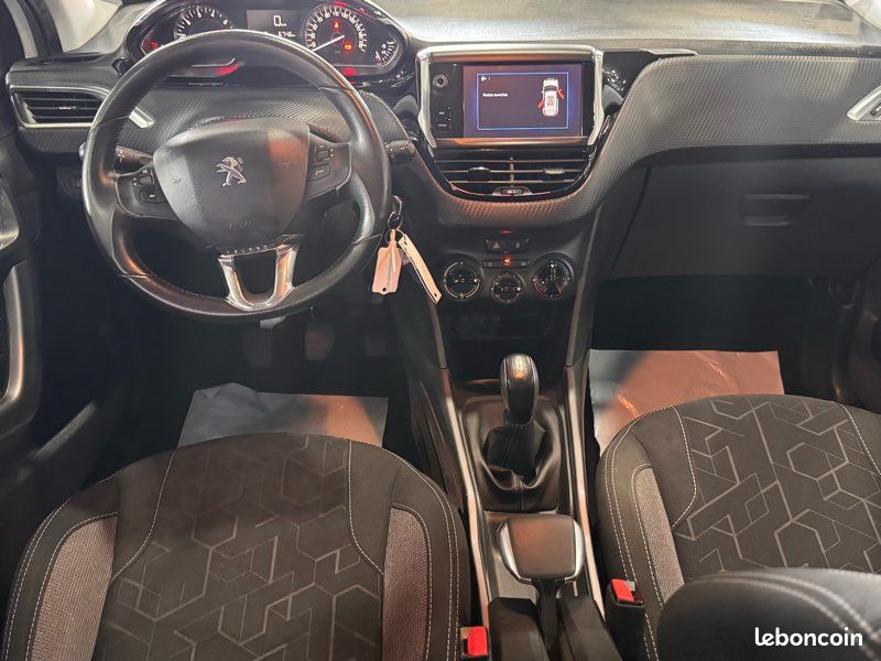 PEUGEOT 2008 1.2 THP 12V S&S 110 cv (image 4)