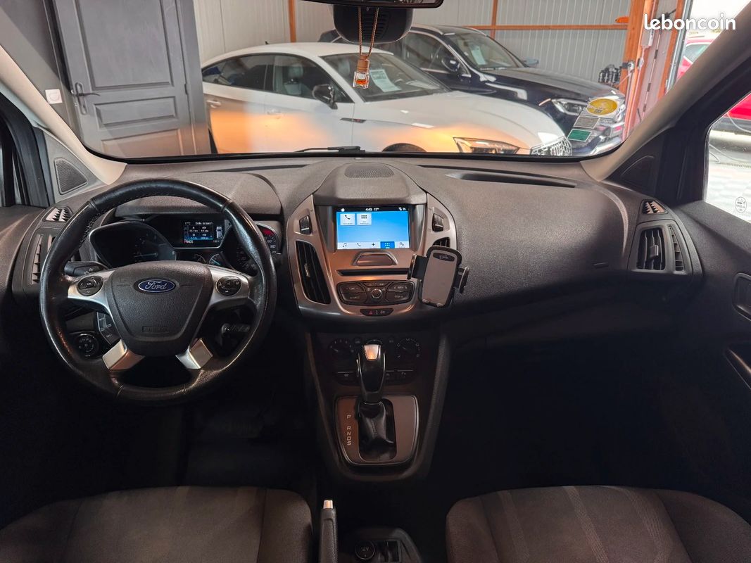 FORD TRANSIT CONNECT CABINE APPROFONDIE 1.5 ECOBLUE 120 S&S BVA8 Trend CAMÉRA DE RECUL / ANDROID AUTO / ATTELAGE / ENTRETIEN COMPLET (image 22)