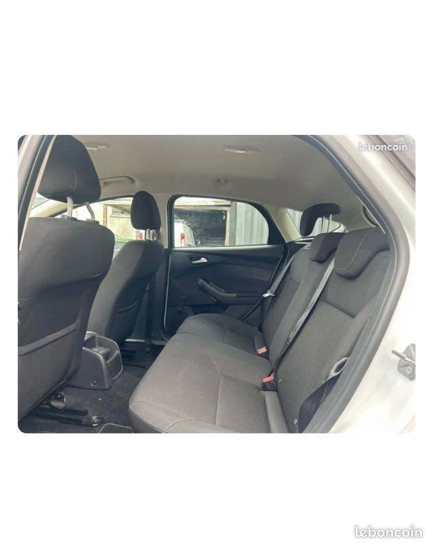 Ford focus (image 4)