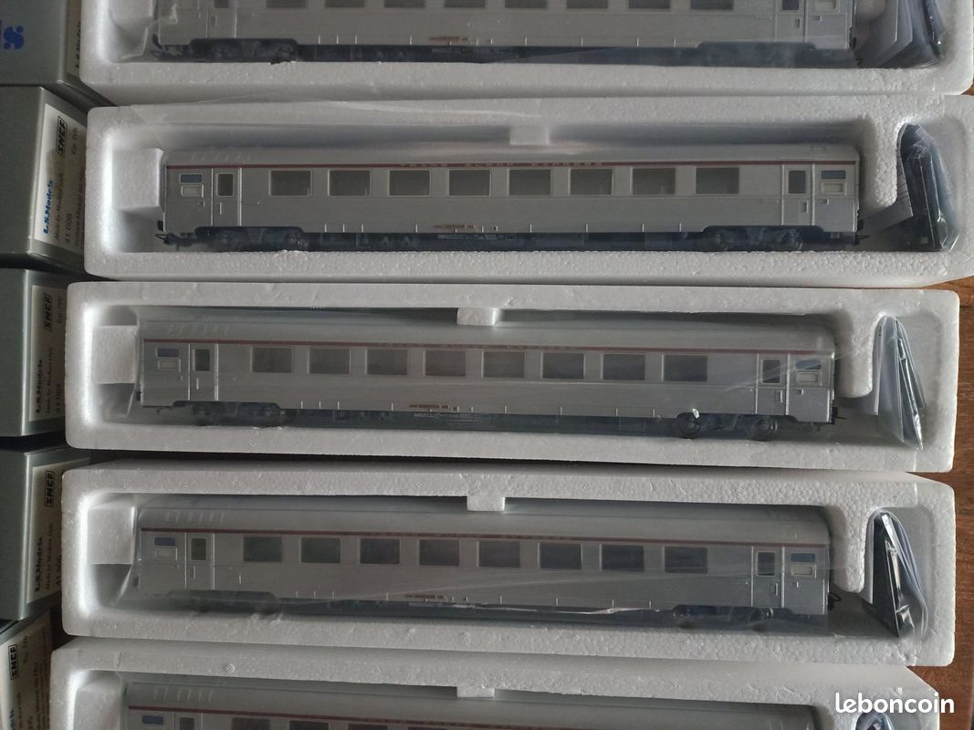 7 voitures inox Mistral 69 HO SNCF de LS Models strictement neuves (image 5)