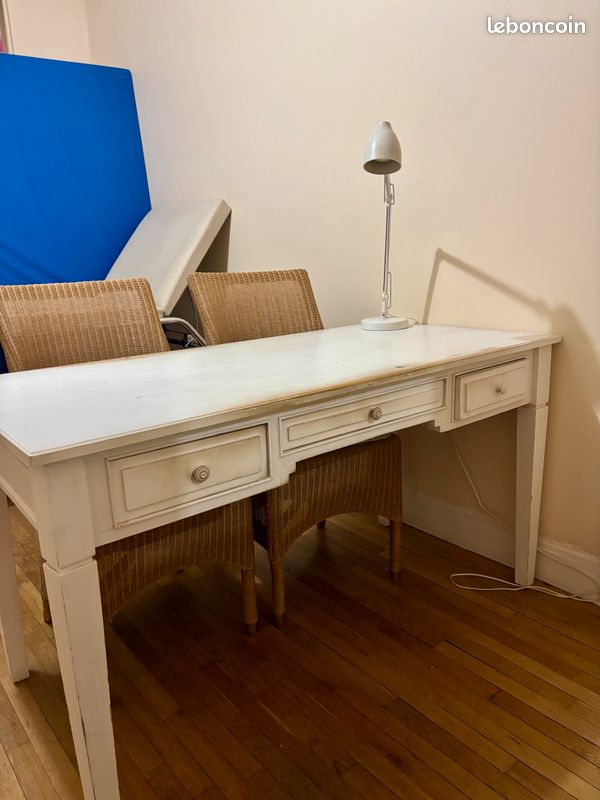 Bureau bois blanc avec tiroirs – style classique (image 1)