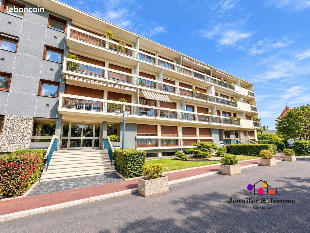 Appartement 2 pièces 42 m² · à Enghien-les-Bains · 42 m² · 175 000 €
