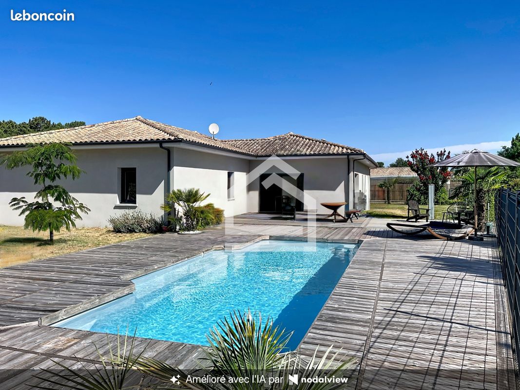 Maison 6 pièces 147 m² · à Hourtin · 147 m² · 556 500 €