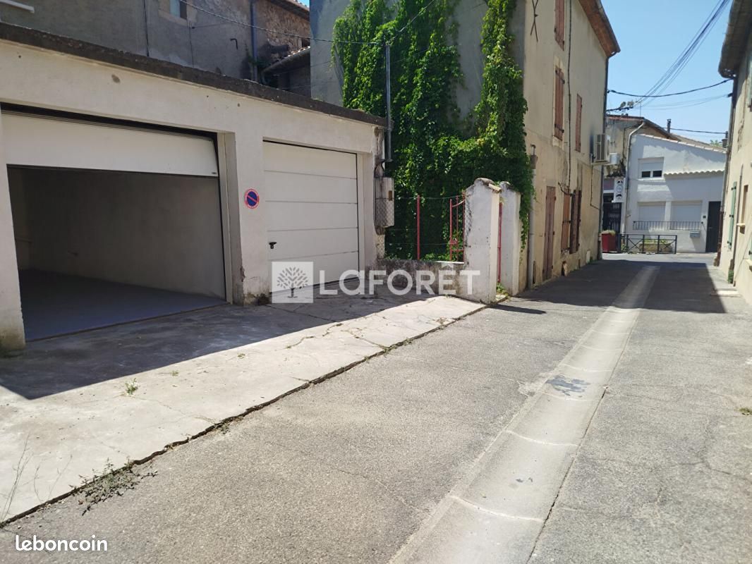 Parking 20 m² · à Mallemort · 20 m² · 150 €