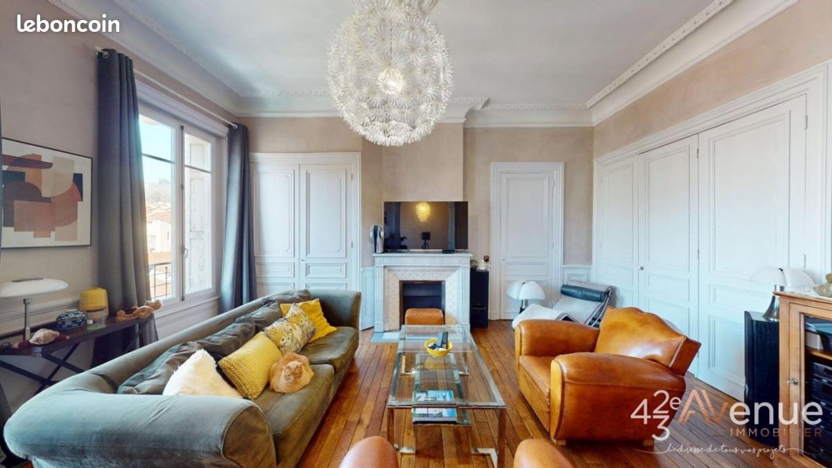 Appartement 5 pièces 130 m² · à Saint-Étienne · 130 m² · 243 000 €