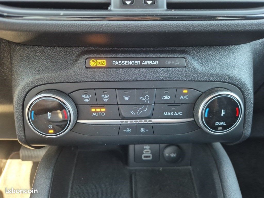 Ford Kuga III 2.5 DURATEC 225 CH PHEV POWERSHIFT ST-Line (image 23)