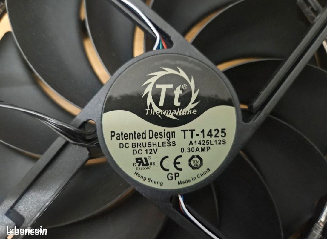 2 Ventilateurs Thermaltake 140mm – TT-1425 – 3 Broches – Occasion