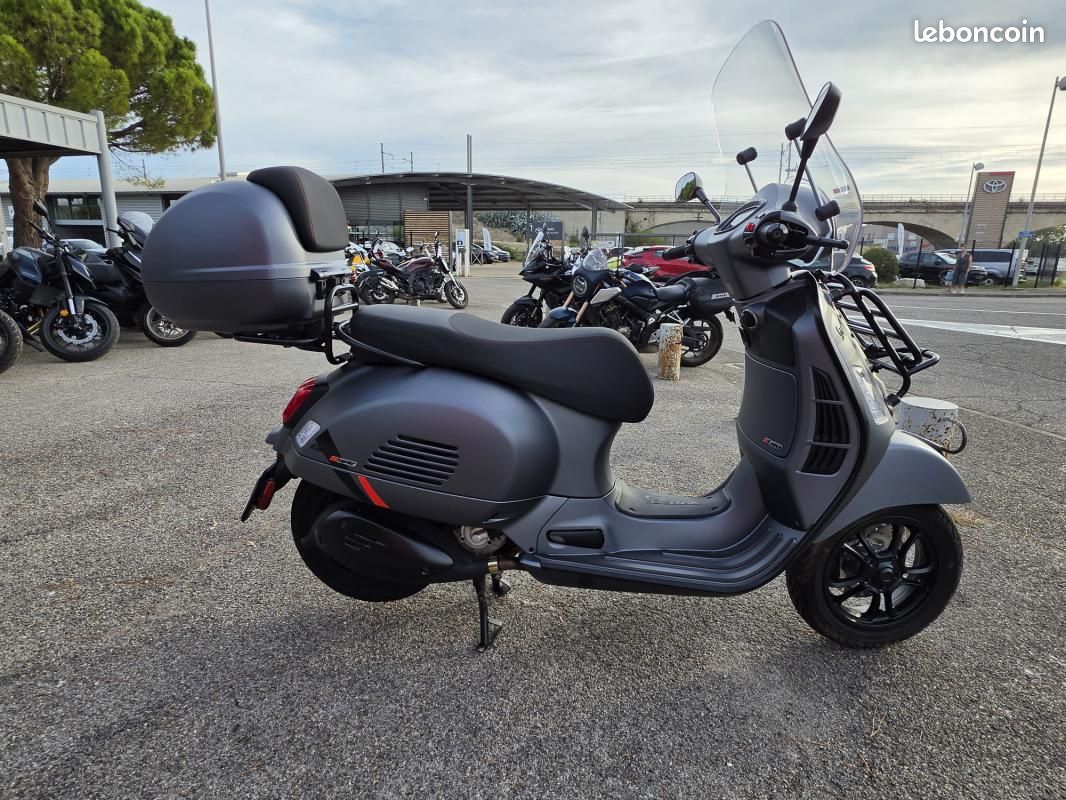 Vespa GTS 310 SUPERSPORT + ACCESSOIRES SUPER SPORT (image 6)