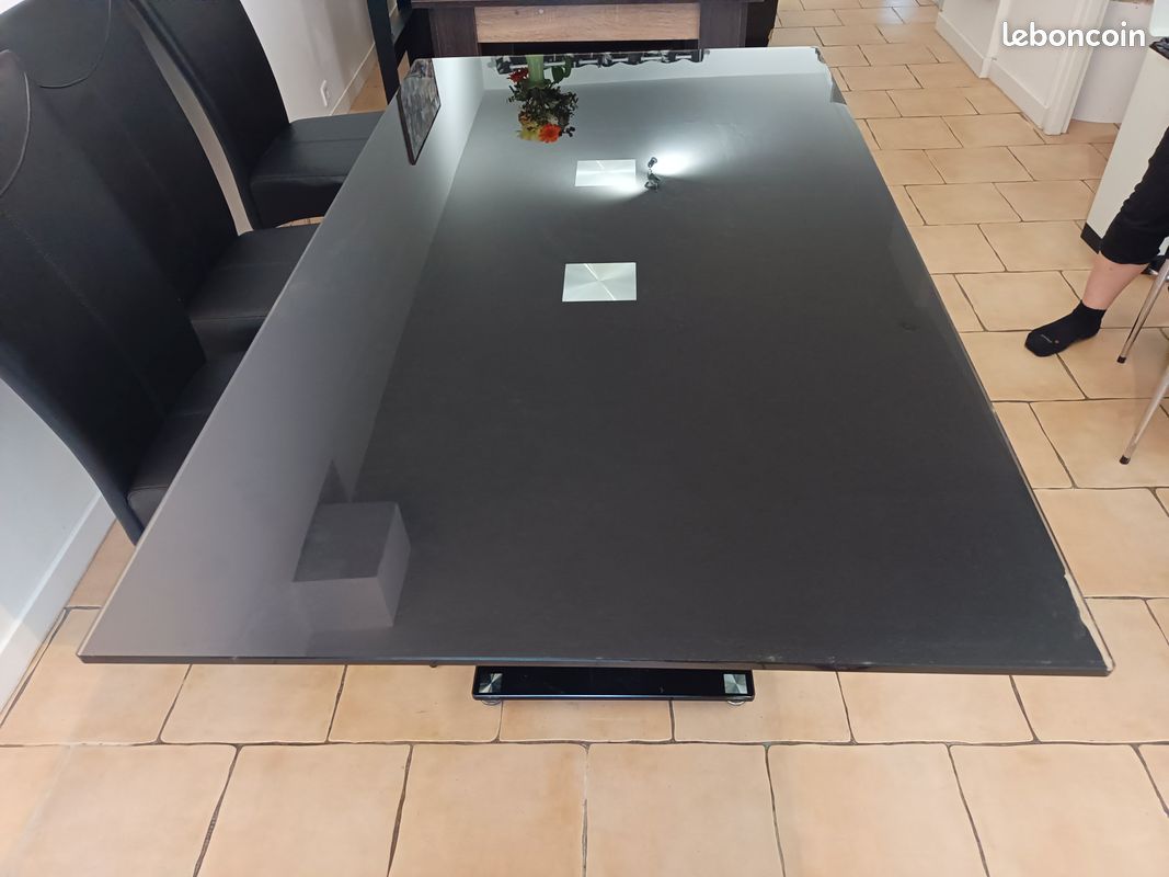 Table en verre 160x90 (image 1)