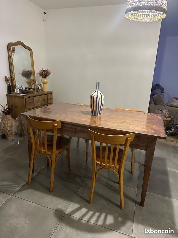 Table de ferme et chaises (image 1)