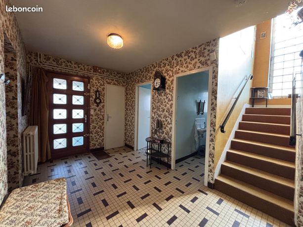 Propriété 10 pièces 238 m²