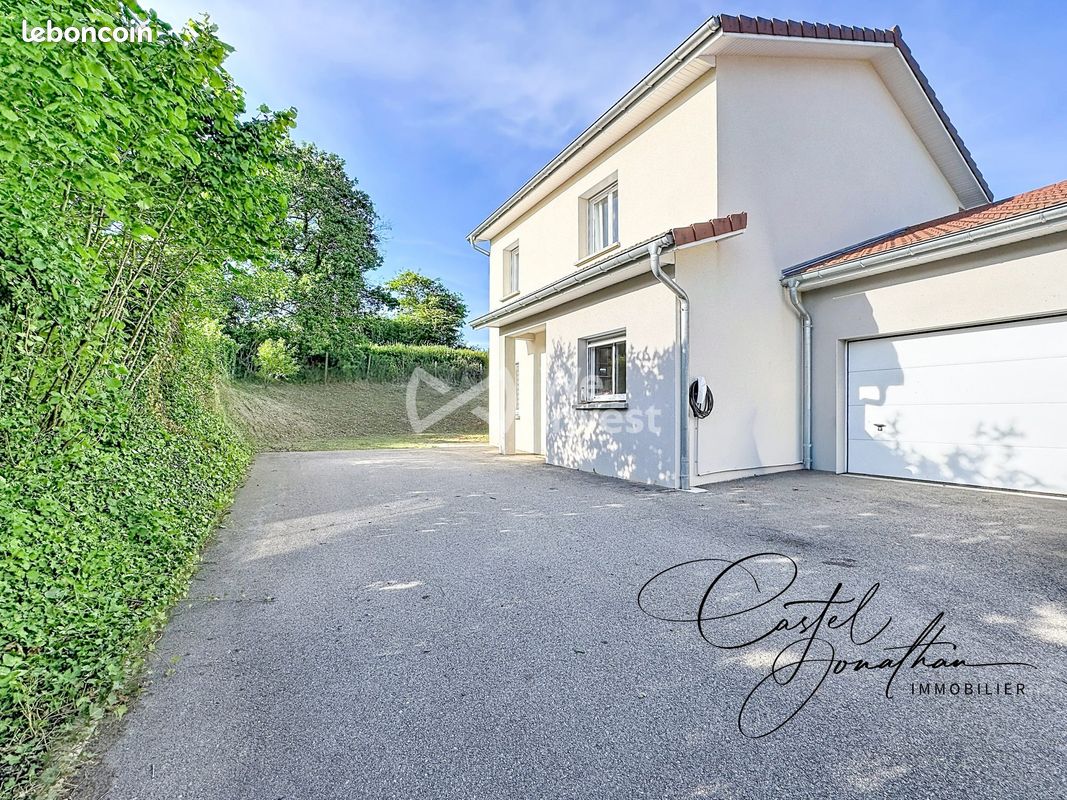 Maison 3 pièces 96 m² · à Bougé-Chambalud · 96 m² · 239 000 €